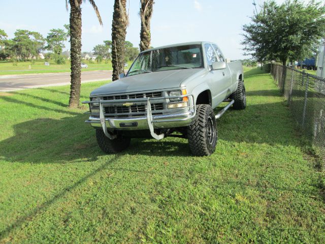 1996 Chevrolet K2500 4D Crew Cab Truck
