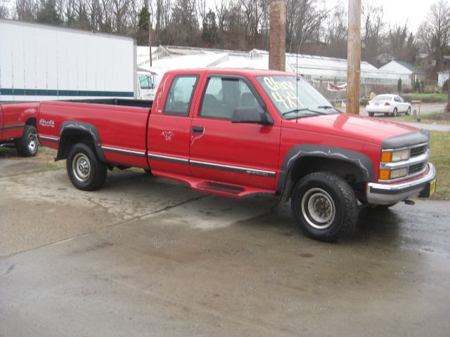 1997 Chevrolet K2500 4D Crew Cab Truck
