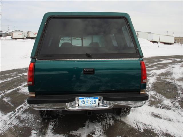 1998 Chevrolet K2500 Base