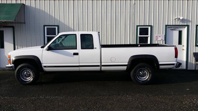 1998 Chevrolet K2500 4D Crew Cab Truck
