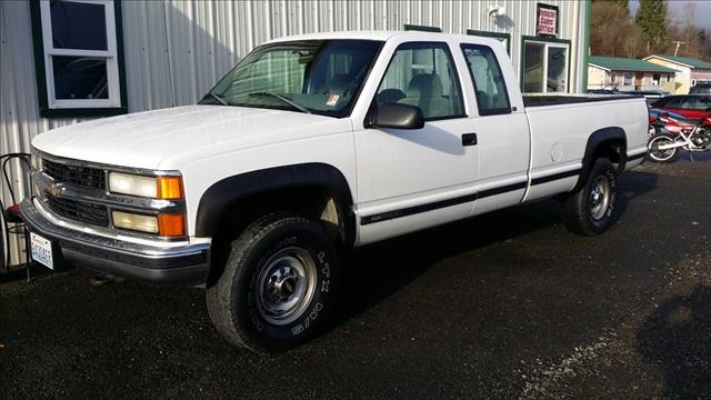 1998 Chevrolet K2500 4D Crew Cab Truck