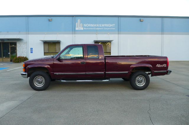 1998 Chevrolet K2500 4D Crew Cab Truck