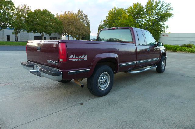 1998 Chevrolet K2500 4D Crew Cab Truck