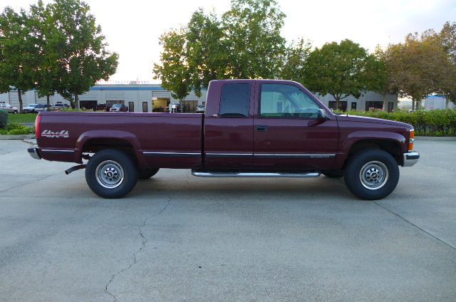1998 Chevrolet K2500 4D Crew Cab Truck