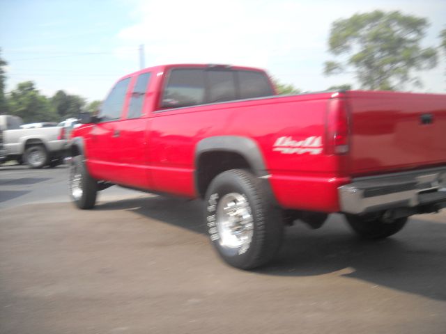 1999 Chevrolet K2500 Automatic, Vortec 4200, Rear Whe