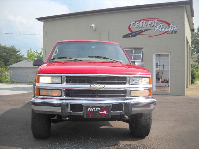 1999 Chevrolet K2500 Automatic, Vortec 4200, Rear Whe