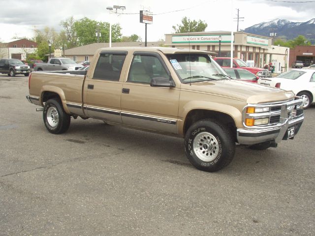 1999 Chevrolet K2500 4DR Luxury 4X4
