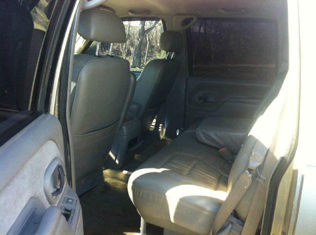 1999 Chevrolet K2500 4DR Luxury 4X4