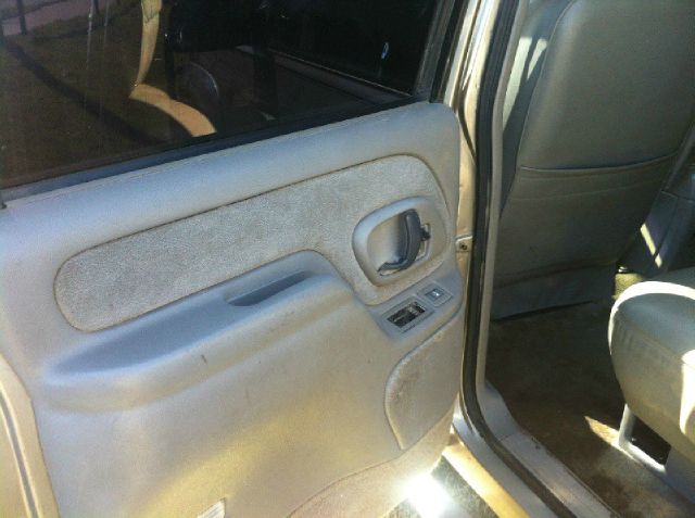 1999 Chevrolet K2500 4DR Luxury 4X4