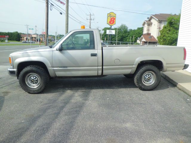 2000 Chevrolet K2500 Lariat - Crew Cab 4x4 Cap