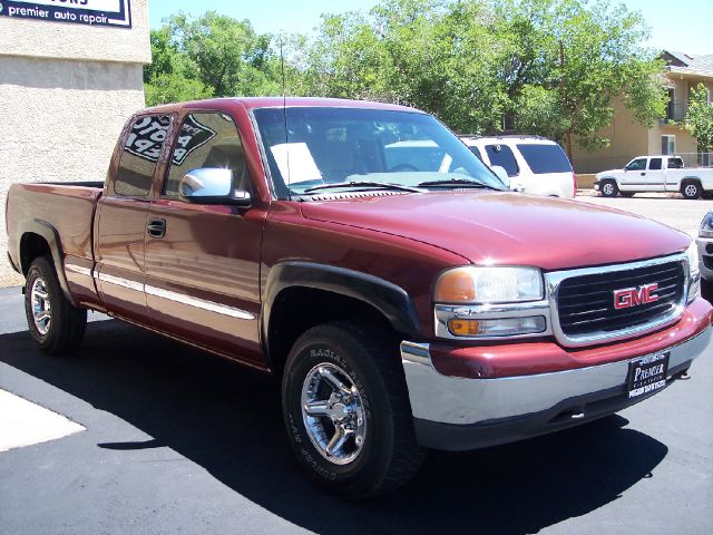 2000 Chevrolet K2500 LE Sedan