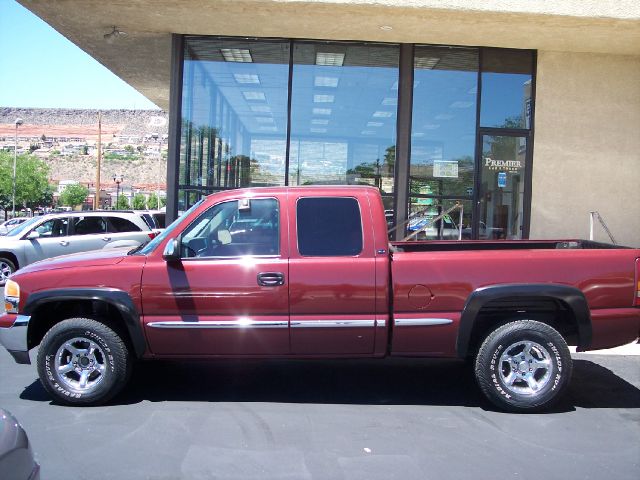2000 Chevrolet K2500 LE Sedan