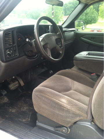 2006 Chevrolet K2500 Handicap Lift And Control Leg 1 Owner