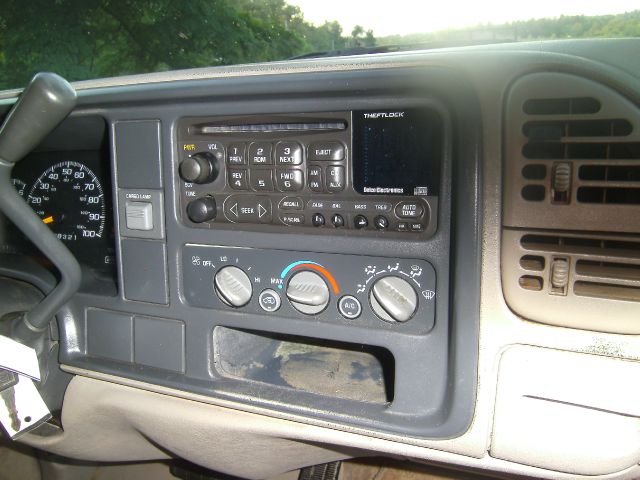 1999 Chevrolet K3500 X L T