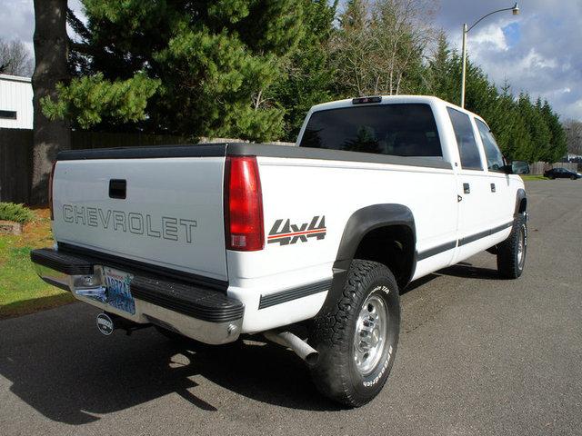 2000 Chevrolet K3500 3.2