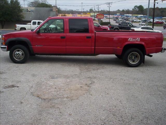 2000 Chevrolet K3500 Base