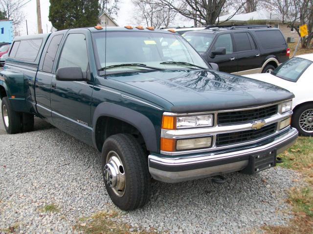 2000 Chevrolet K3500 Signature Premium