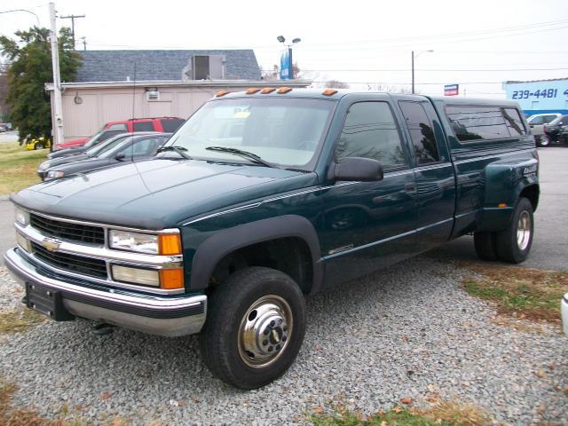 2000 Chevrolet K3500 Signature Premium