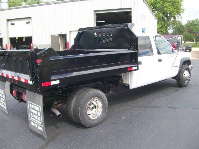 2000 Chevrolet K3500 4DR Luxury 4X4