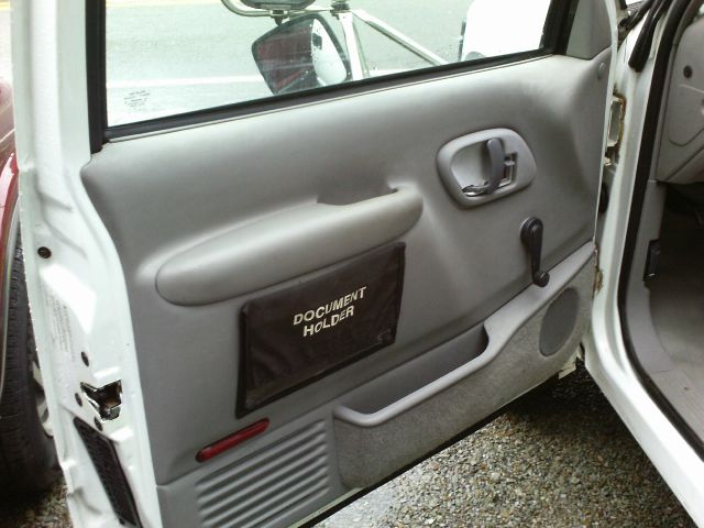 2000 Chevrolet K3500 Lariat - Crew Cab 4x4 Cap