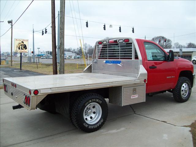 2007 Chevrolet K3500 4dr Sdn 3.2L Quattro Auto
