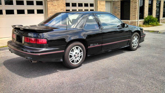 1993 Chevrolet Lumina 2WD Auto