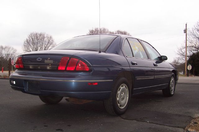 1995 Chevrolet Lumina 3.2 Sedan 4dr