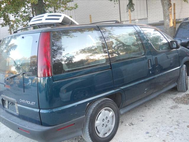 1995 Chevrolet Lumina 4dr Sedan 2.2L