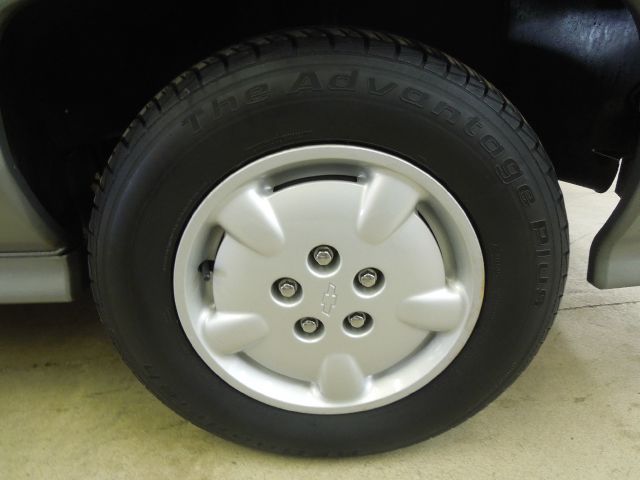 1996 Chevrolet Lumina Base