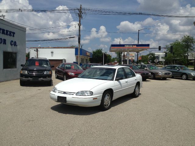 1997 Chevrolet Lumina 3.2 Sedan 4dr