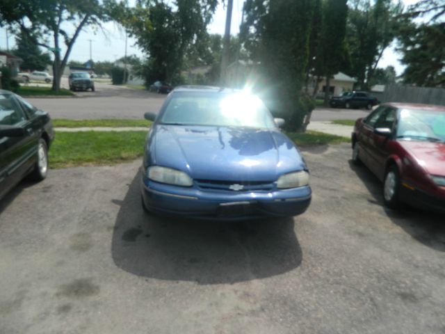 1997 Chevrolet Lumina 3.2 Sedan 4dr