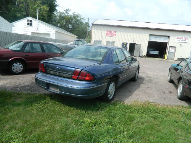 1997 Chevrolet Lumina 3.2 Sedan 4dr