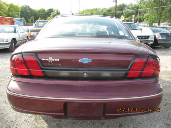 1997 Chevrolet Lumina 3.2 Sedan 4dr