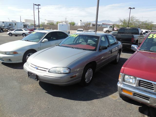 1997 Chevrolet Lumina 3.2 Sedan 4dr