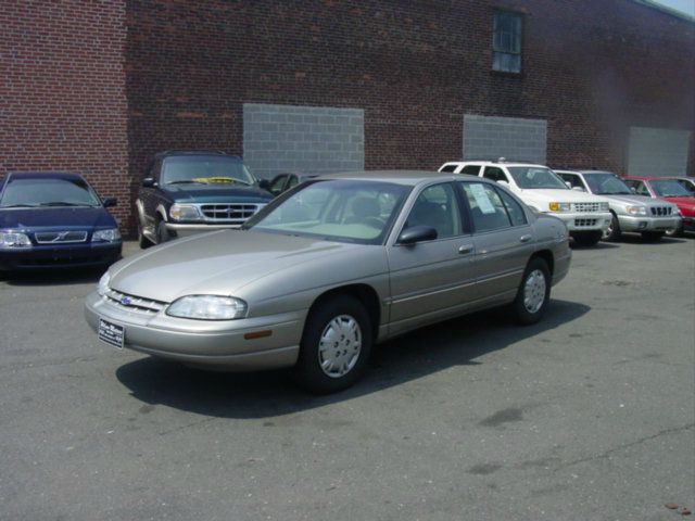 1999 Chevrolet Lumina Touring W/nav.sys