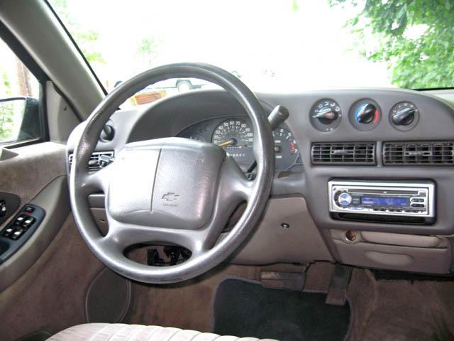 2000 Chevrolet Lumina Laramie