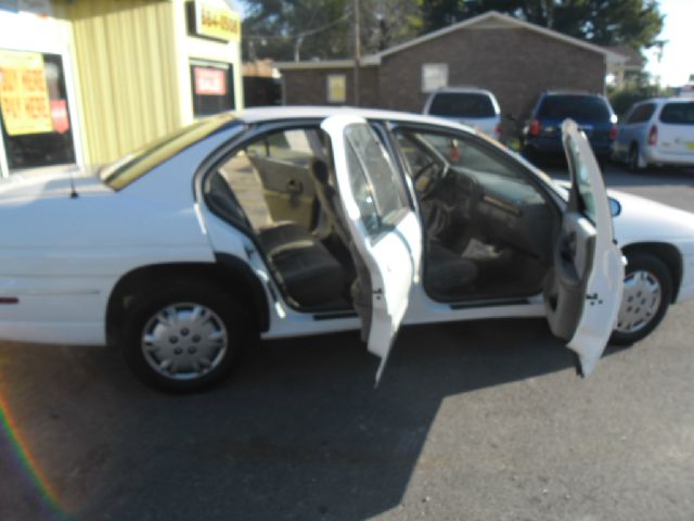 2000 Chevrolet Lumina Base