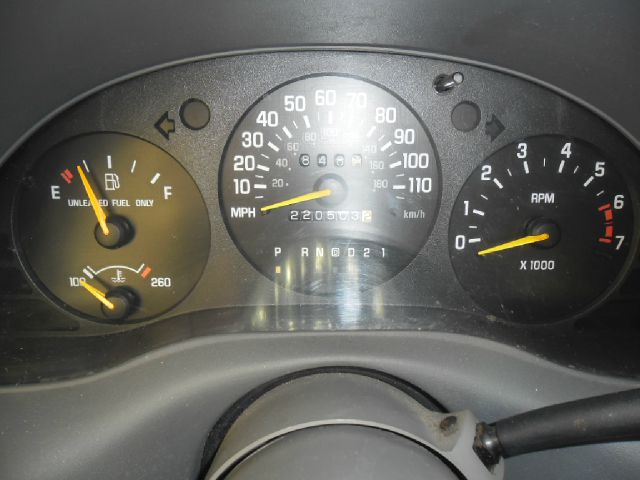 2000 Chevrolet Lumina Base