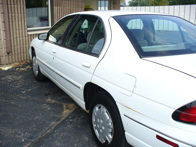 2000 Chevrolet Lumina Base