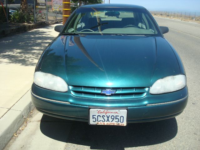 2001 Chevrolet Lumina Base