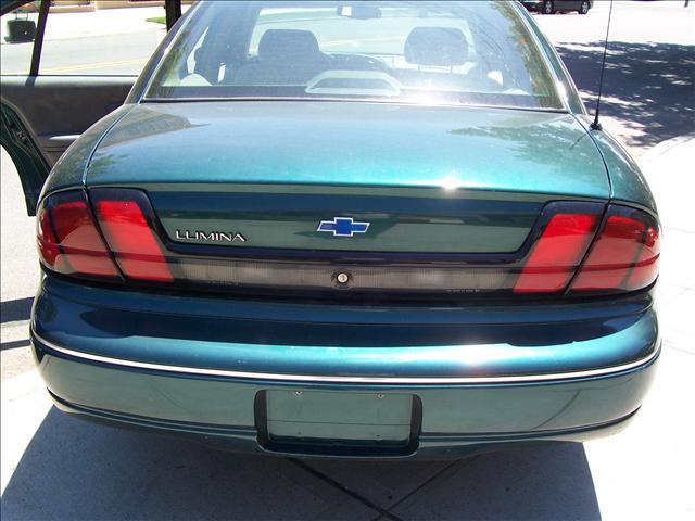2001 Chevrolet Lumina Unknown
