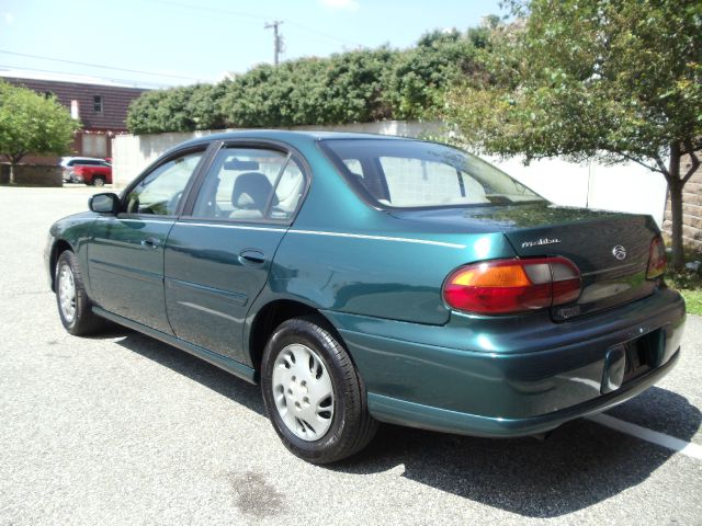1999 Chevrolet Malibu Base