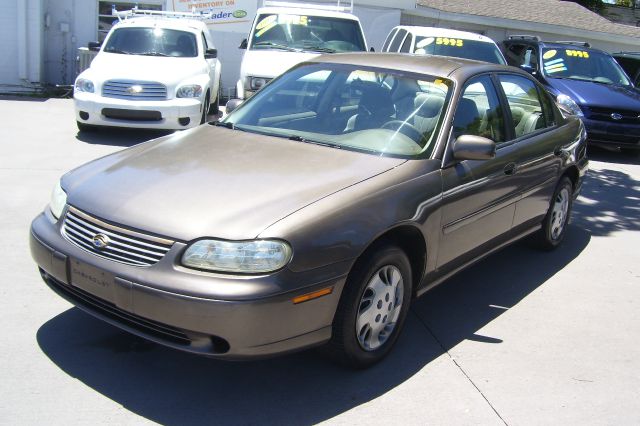 1999 Chevrolet Malibu Base
