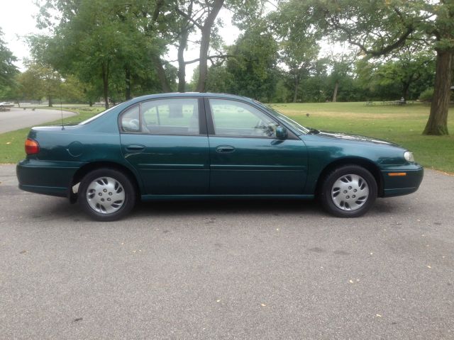 1999 Chevrolet Malibu Base