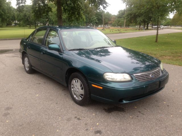 1999 Chevrolet Malibu Base