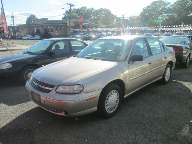 2000 Chevrolet Malibu Base