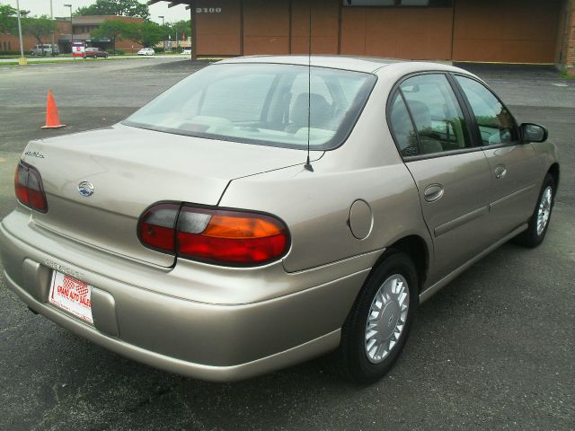 2000 Chevrolet Malibu Base