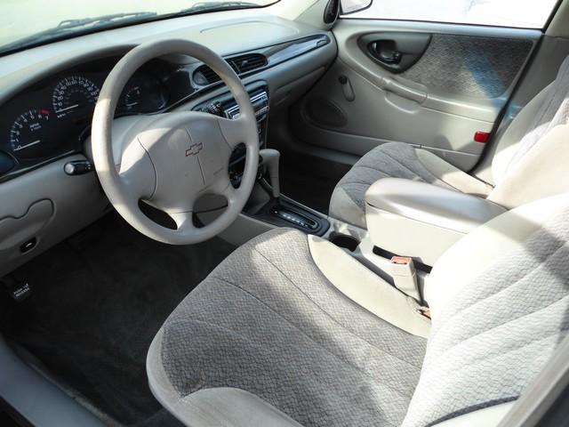 2000 Chevrolet Malibu Base