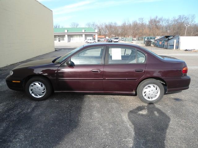 2000 Chevrolet Malibu Base