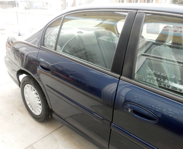 2000 Chevrolet Malibu Base